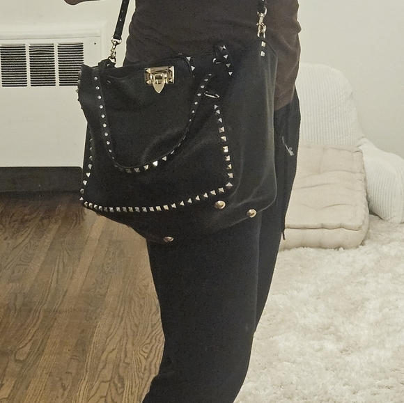 Valentino Garavani Black Tote with Platinum Studs - Picture 8 of 8